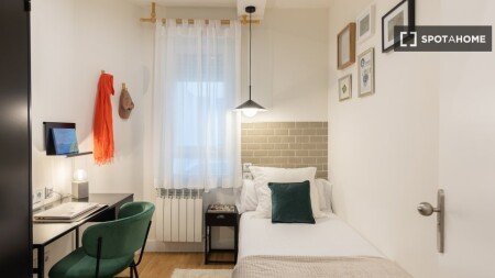 Habitación 12 huéspedes, con wifi