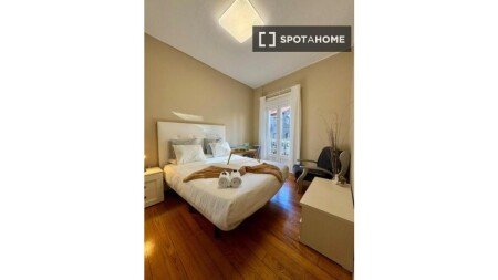 Room 10 guests, with air conditioning