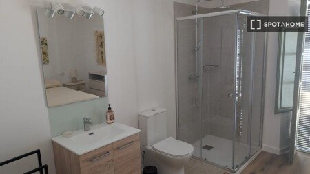 Chambre 4 voyageurs, avec climatisation