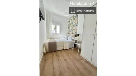 Chambre 8 voyageurs, avec wifi
