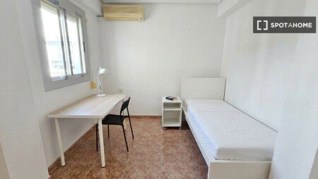 Chambre 8 voyageurs, avec climatisation