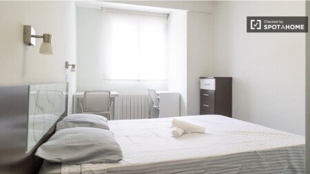 Chambre 8 voyageurs, avec wifi