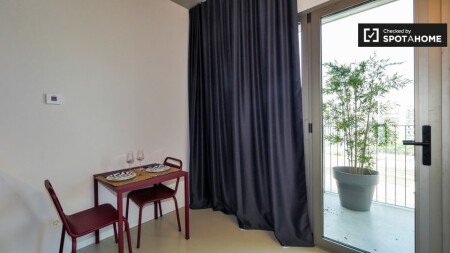 Apartment with air conditioning