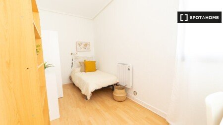 Chambre 8 voyageurs, avec wifi