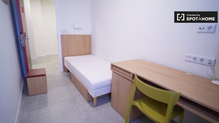 Chambre 4 voyageurs, avec climatisation