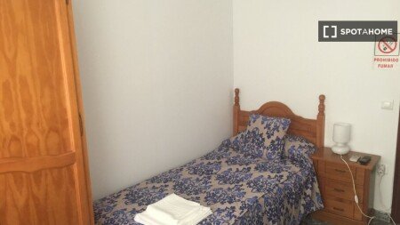 Chambre 16 voyageurs, avec climatisation