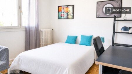 Chambre 8 voyageurs, avec wifi