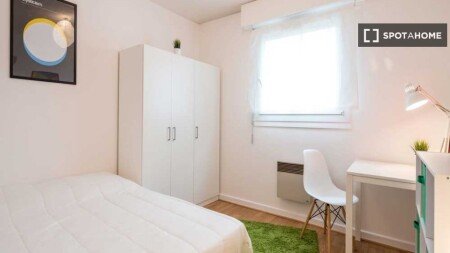 Chambre 8 voyageurs, avec wifi