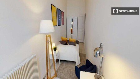 Room 8 guests, with wifi