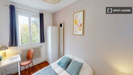 Chambre 8 voyageurs, avec wifi