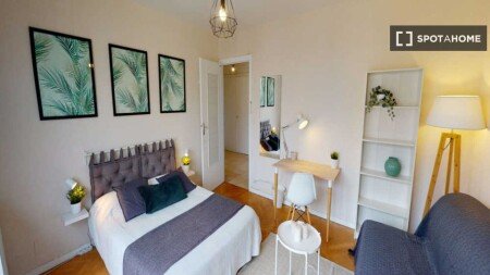 Room 6 guests, with wifi