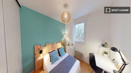 Chambre 8 voyageurs, avec wifi