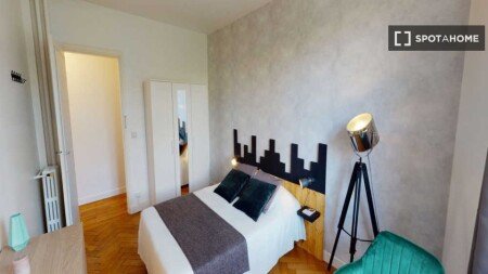 Room 6 guests, with wifi