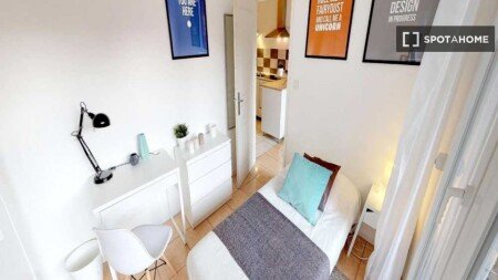Chambre 8 voyageurs, avec wifi