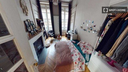 Chambre 8 voyageurs, avec wifi