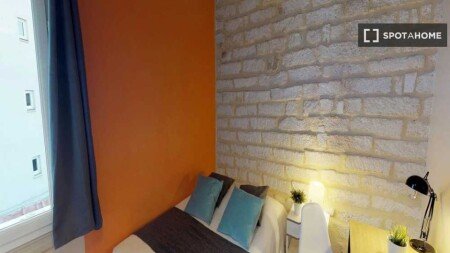 Chambre 12 voyageurs, avec wifi
