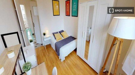 Room 6 guests, with wifi