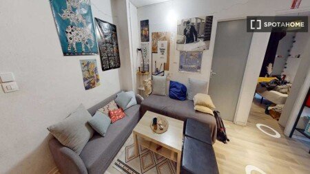 Chambre 8 voyageurs, avec wifi
