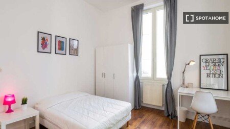 Chambre 18 voyageurs, avec wifi