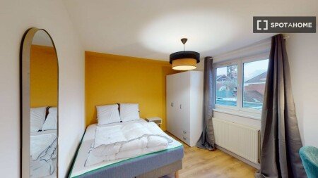 Room 36 guests, with air conditioning