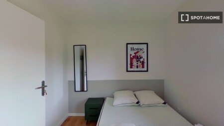 Chambre 24 voyageurs, avec climatisation