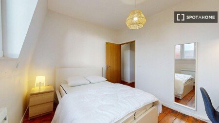 Chambre 12 voyageurs, avec climatisation