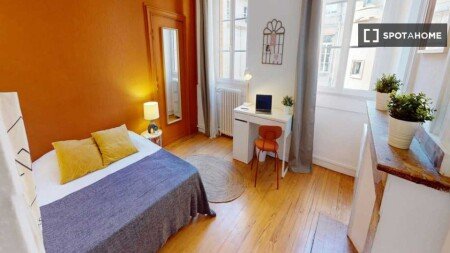 Room 10 guests, with wifi