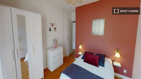 Room 8 guests, with wifi