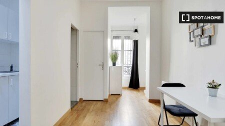 Apartment with air conditioning