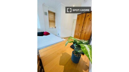 Chambre 8 voyageurs, avec climatisation