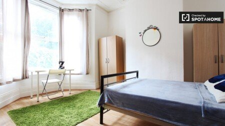 Chambre 12 voyageurs, avec wifi