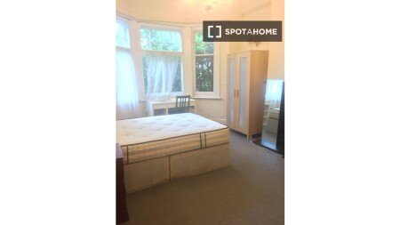 Chambre 6 voyageurs, avec wifi