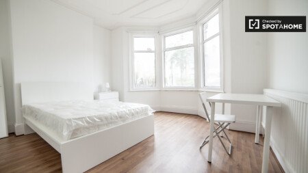 Chambre 12 voyageurs, avec wifi
