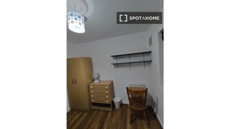 Chambre 8 voyageurs, avec climatisation