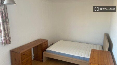 Chambre 6 voyageurs, avec wifi