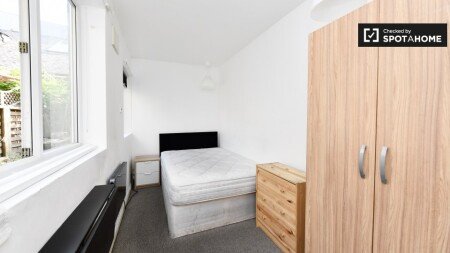Chambre 6 voyageurs, avec wifi