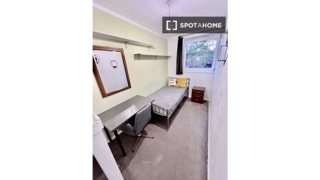 Chambre 8 voyageurs, avec wifi