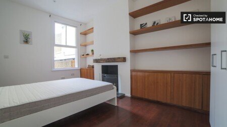 Chambre 12 voyageurs, avec wifi
