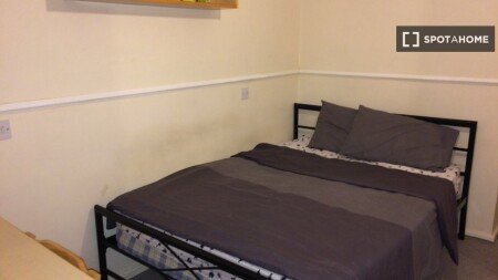 Chambre 8 voyageurs, avec wifi