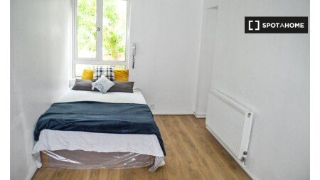 Chambre 10 voyageurs, avec climatisation