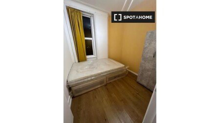 Chambre 14 voyageurs, avec climatisation