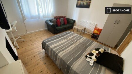 Chambre 6 voyageurs, avec wifi
