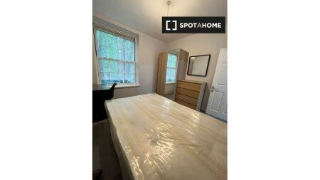Chambre 8 voyageurs, avec climatisation