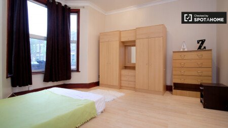 Chambre 14 voyageurs, avec climatisation