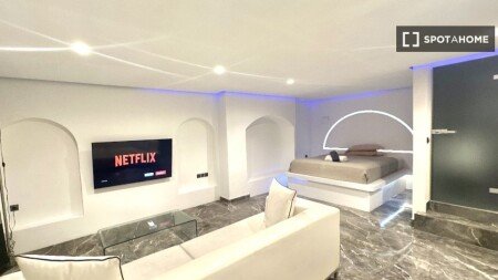 Apartment with air conditioning