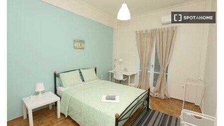 Chambre 6 voyageurs, avec climatisation
