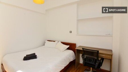 Chambre 4 voyageurs, avec climatisation