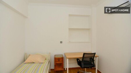 Chambre 4 voyageurs, avec climatisation
