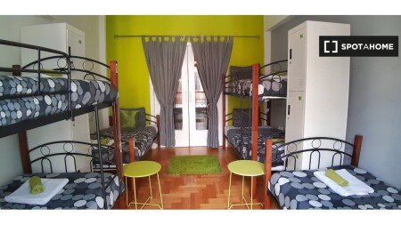 Chambre 16 voyageurs, avec climatisation