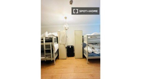 Room 16 guests, with air conditioning